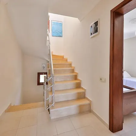 Sari - Luxury Private Pool & Jacuzzi Yenikoy (Kas)