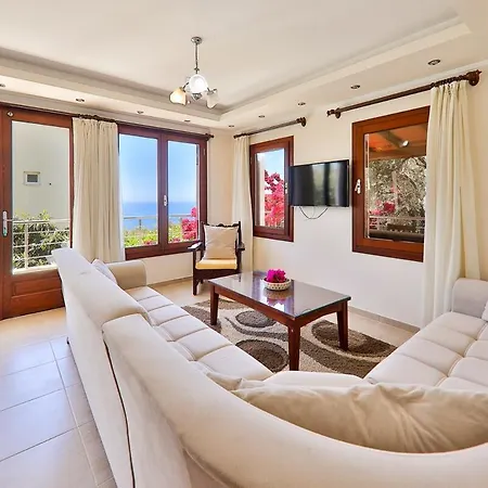 Sari - Luxury Private Pool & Jacuzzi *
