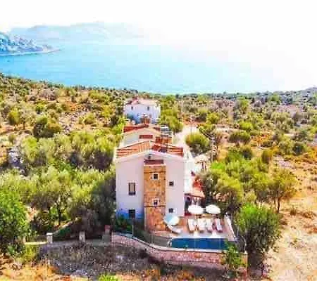 Sari - Luxury Private Pool & Jacuzzi * Yenikoy (Kas)